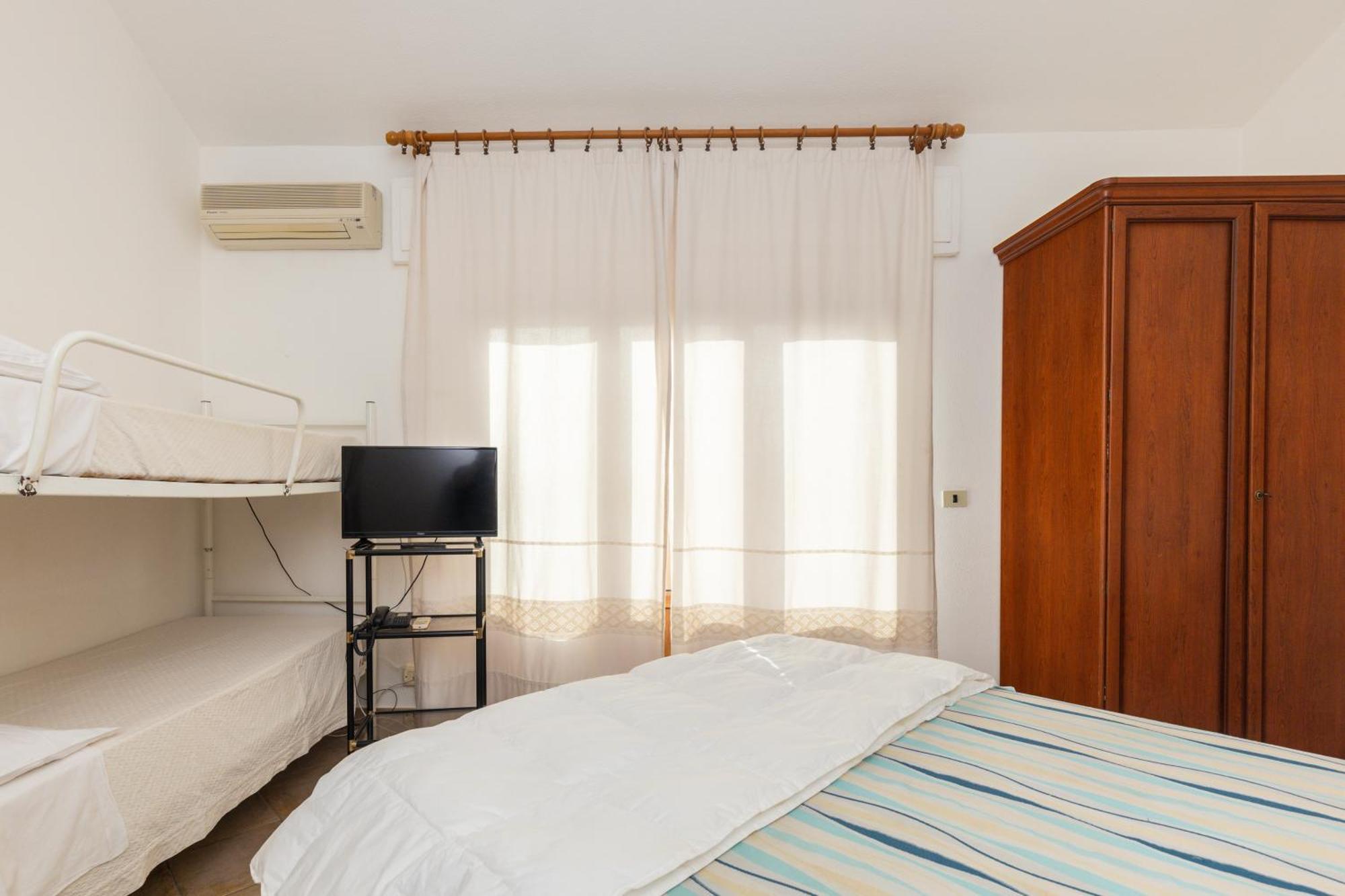 Hotel Donatella Посада Экстерьер фото